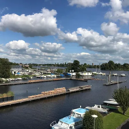 The Boathouse With Boat Villa Aalsmeer Exterior photo